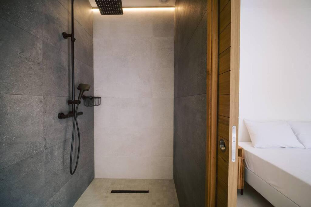 Summer Cosy - Villa Classee 4 Etoiles - 2 Suites Avec Piscine Chauffee Et Jacuzzi Integre Idealement Situee Chemin Summer 圣吉尔莱班 外观 照片