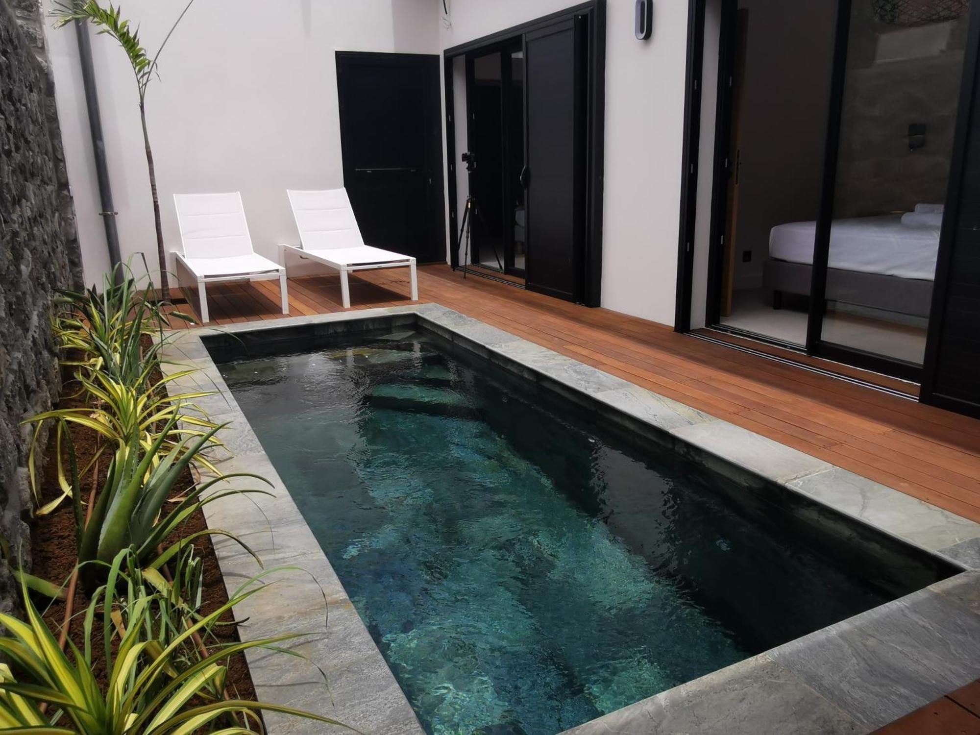 Summer Cosy - Villa Classee 4 Etoiles - 2 Suites Avec Piscine Chauffee Et Jacuzzi Integre Idealement Situee Chemin Summer 圣吉尔莱班 外观 照片